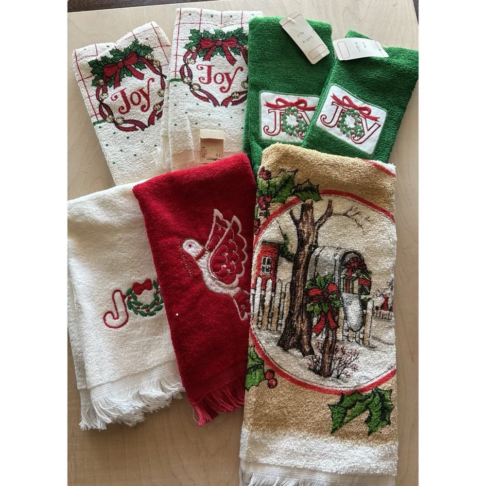 Vintage 1990s Christmas Hand Towels LOT of 7 NWT Joy Holly Dove Cottage